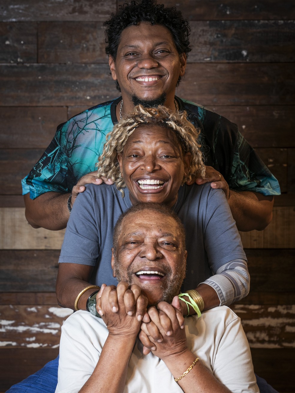 Martinho da Vila, sua filha Martnália e seu neto Raoni — Foto: Guito Moreto
