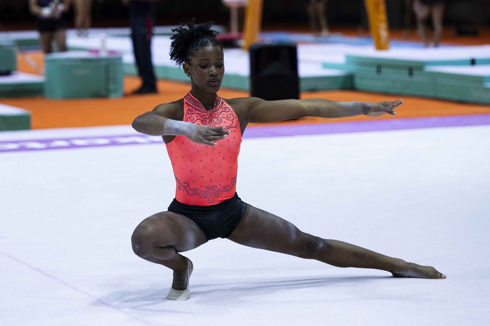 Júlia Coutinho: ginasta da seleção brasileira adulta, no treino para o Mundial de Jacarta-2025 — Foto: MeloGym/CBG