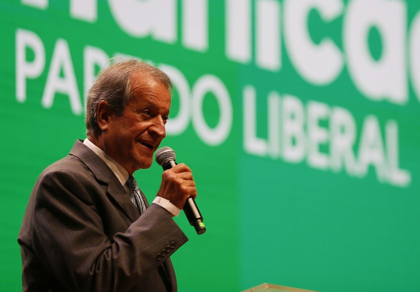 Investigação sobre emenda de Valdemar Costa Neto levanta suspeitas em show sertanejo