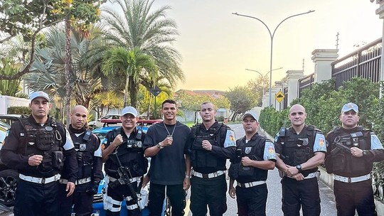 Uma viatura, quatro motos, sete policiais: Thiago Silva, do Fluminense, terá escolta especial para chegar ao Maracanã