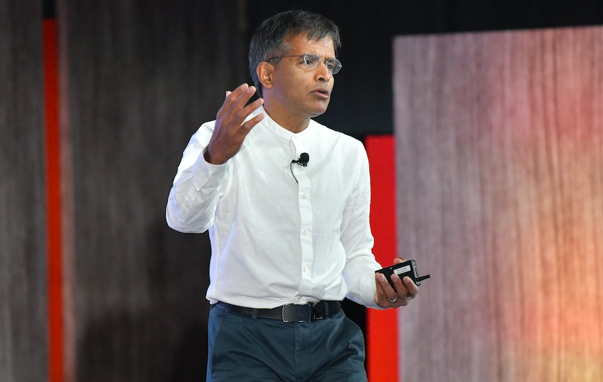 Petrobras Deve Abandonar Investimentos em Energia Limpa, Afirma Aswath Damodaran