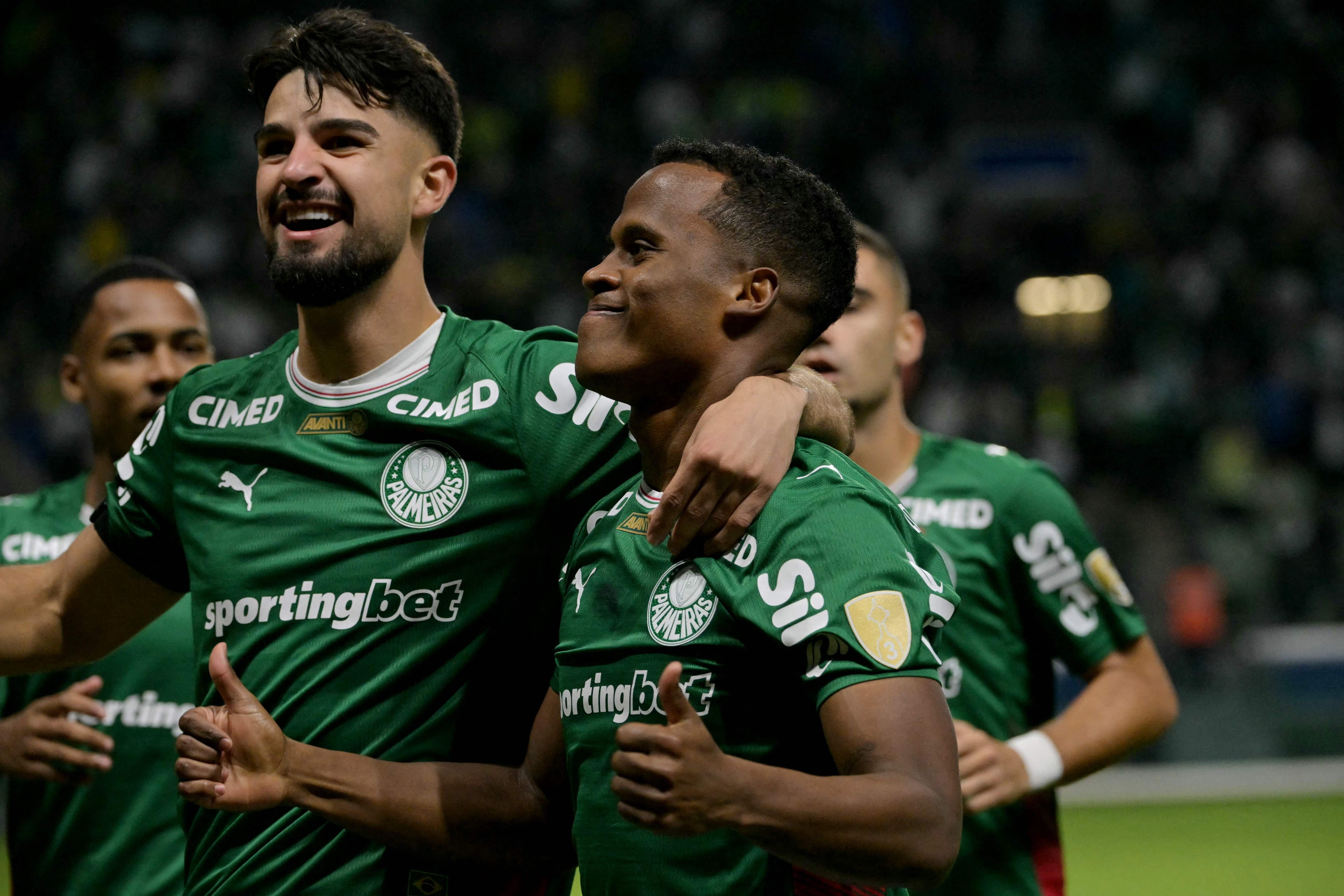 Flaco López é convocado pela Argentina 15 minutos antes de entrar em campo pelo Palmeiras