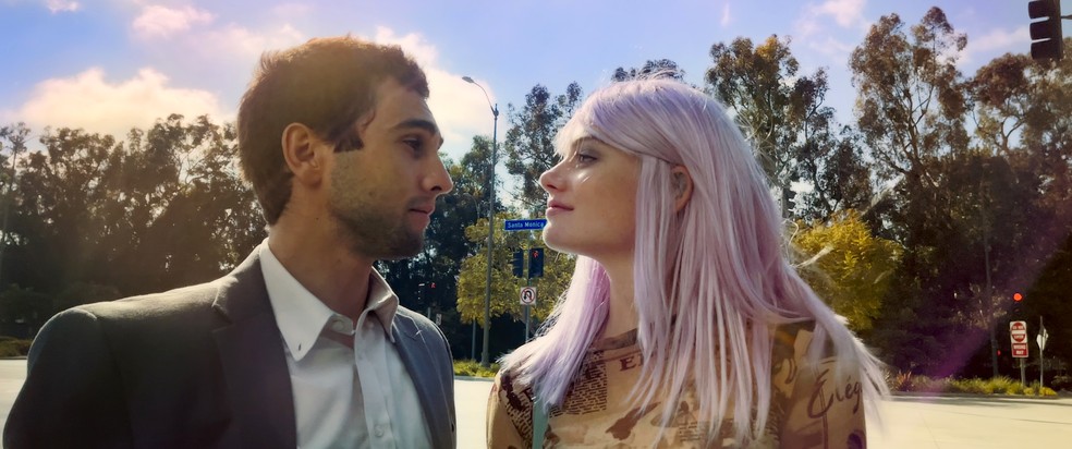 Cena de'June e John', que estreia nos cinemas no Dia dos Namorados — Foto: Divulgação