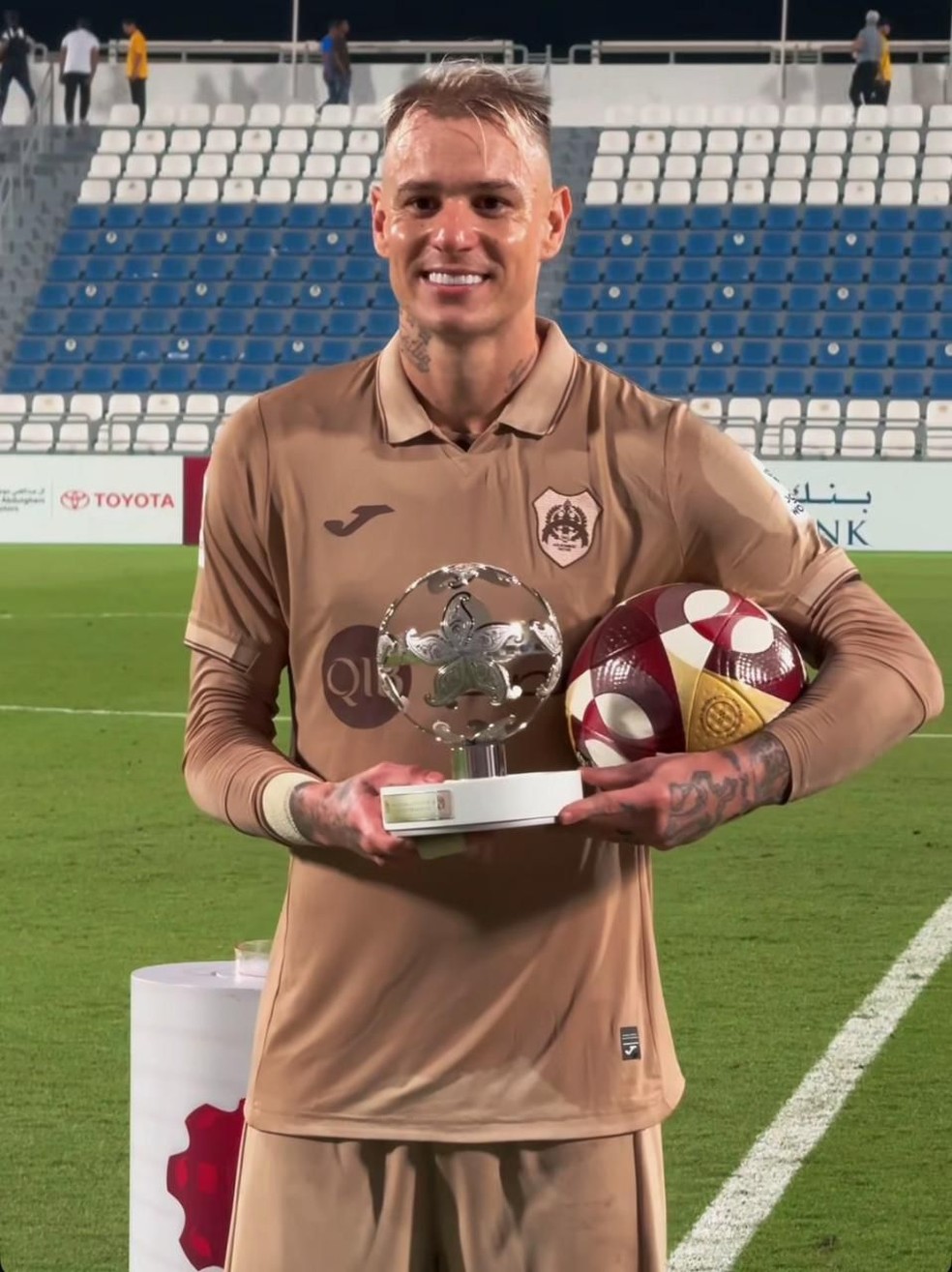 Róger Guedes is one of the highlights of Qatar's Al-Rayyan — Photo: Disclosure