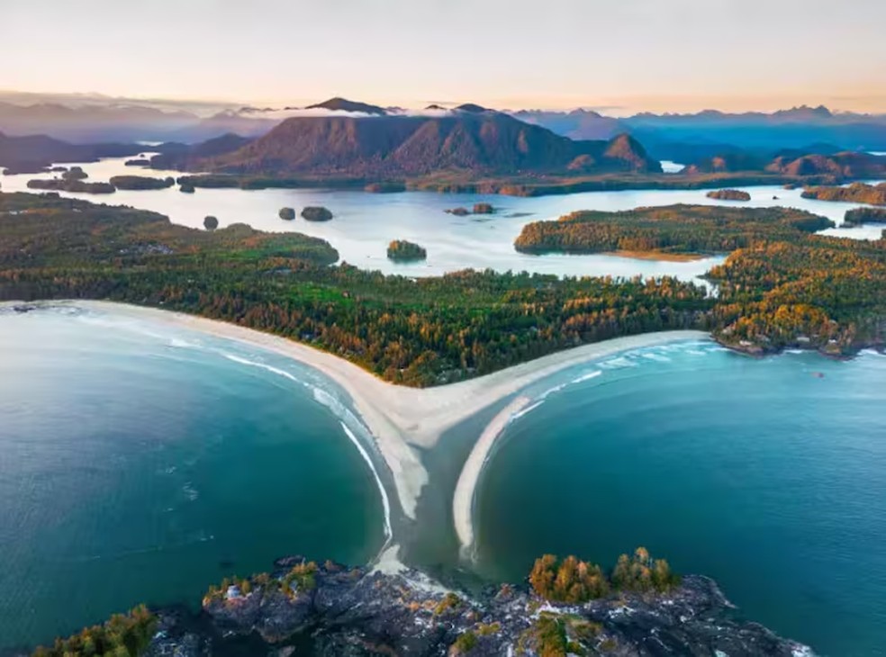 Possui certificação Bandeira Azul e é uma das praias mais impressionantes da costa do Pacífico do Canadá — Foto: Big 7 Joy
