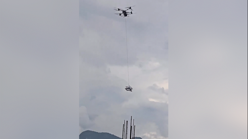 Vídeo: Equipes de resgate do Nepal testam drones capazes de carregar 100 quilos para entregar ajuda em áreas isoladas pela tragédia - QTU Questões do Universo