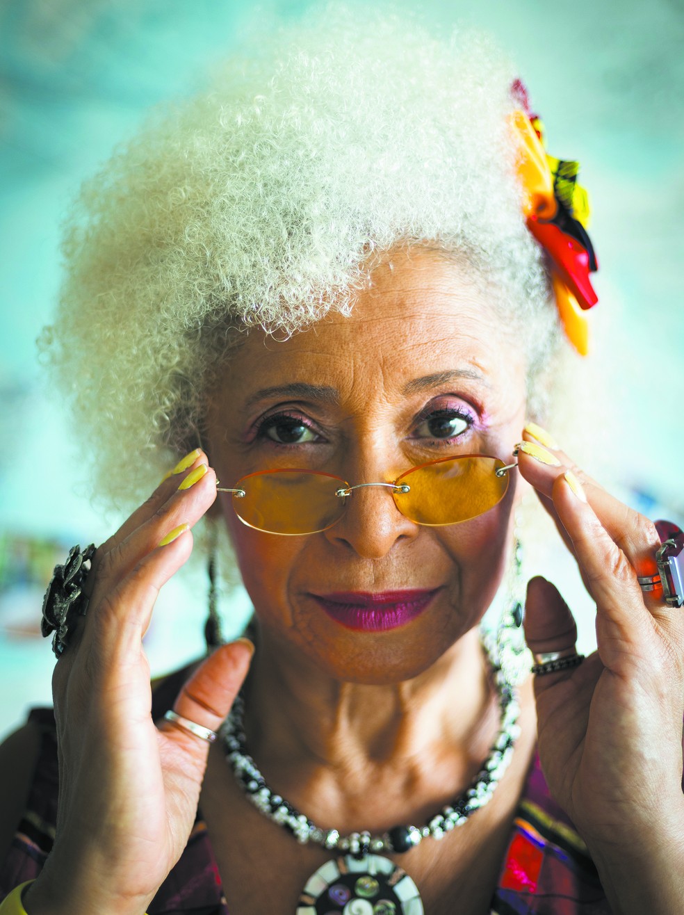 Sônia Guimarães é a primeira mulher negra a ser doutora em Física no Brasil e a primeira mulher negra a lecionar no ITA, instituição majoritariamente branca e masculina — Foto: Maria Isabel Oliveira / Agência O Globo