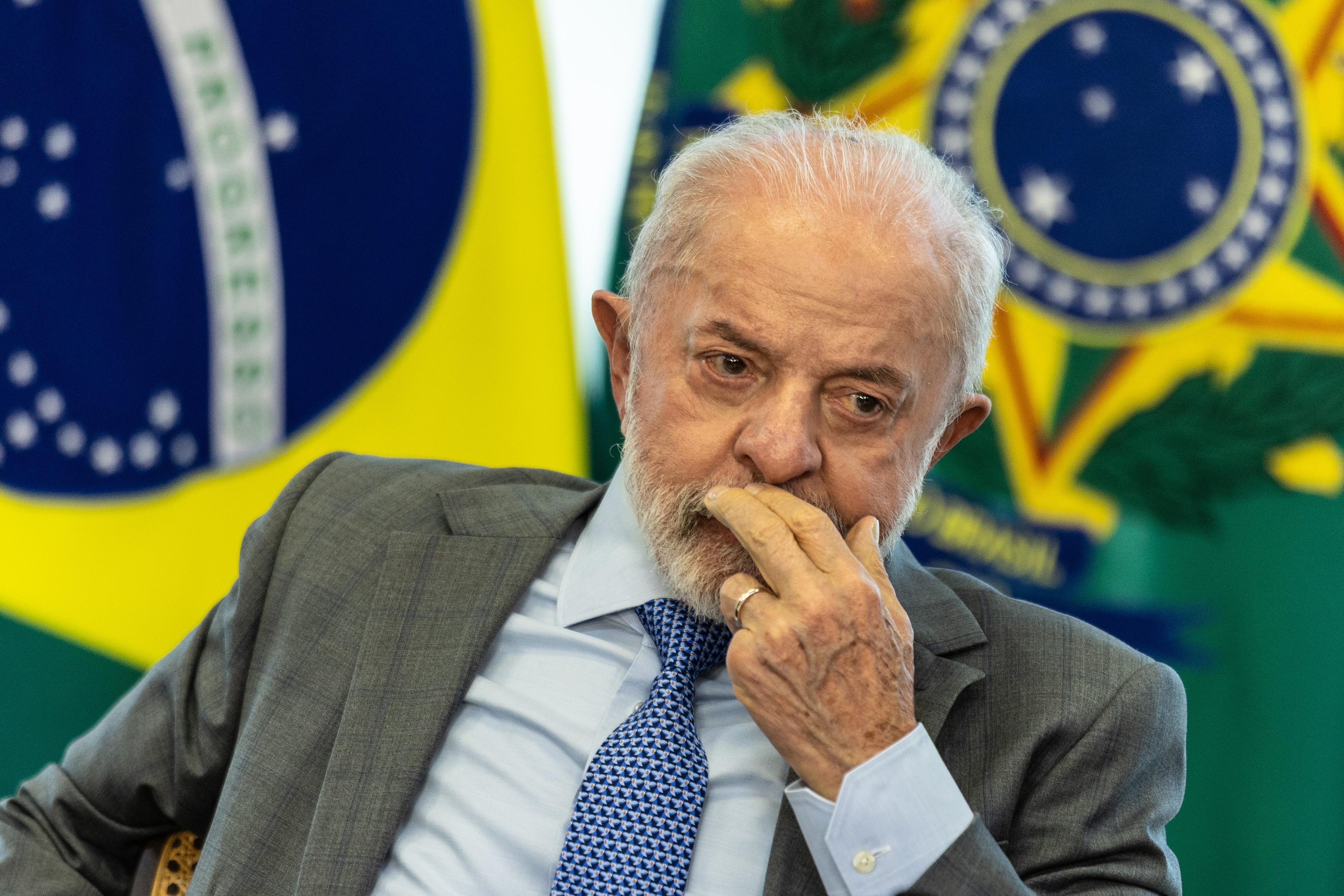 Indefinição em Minas preocupa PT, e aliados cobram atuação de Lula para destravar palanque