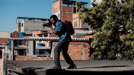 'Cidade de Deus': vinte anos após o filme, série quer mais foco nos moradores e menos destaque às cenas de violência 'Cidade de Deus': vinte anos após o filme, série quer mais foco nos moradores e menos destaque às cenas de violência
