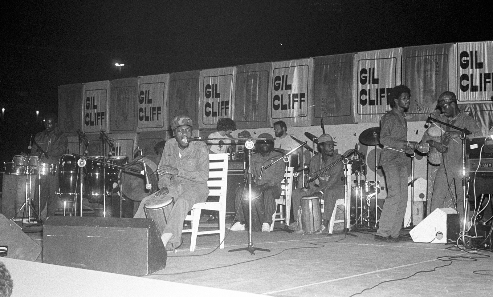 Show dos cantores Gilberto Gil e Jimmy Cliff, em 1980.  Foto: Raimundo Silva / Arquivo / Agência O Globo