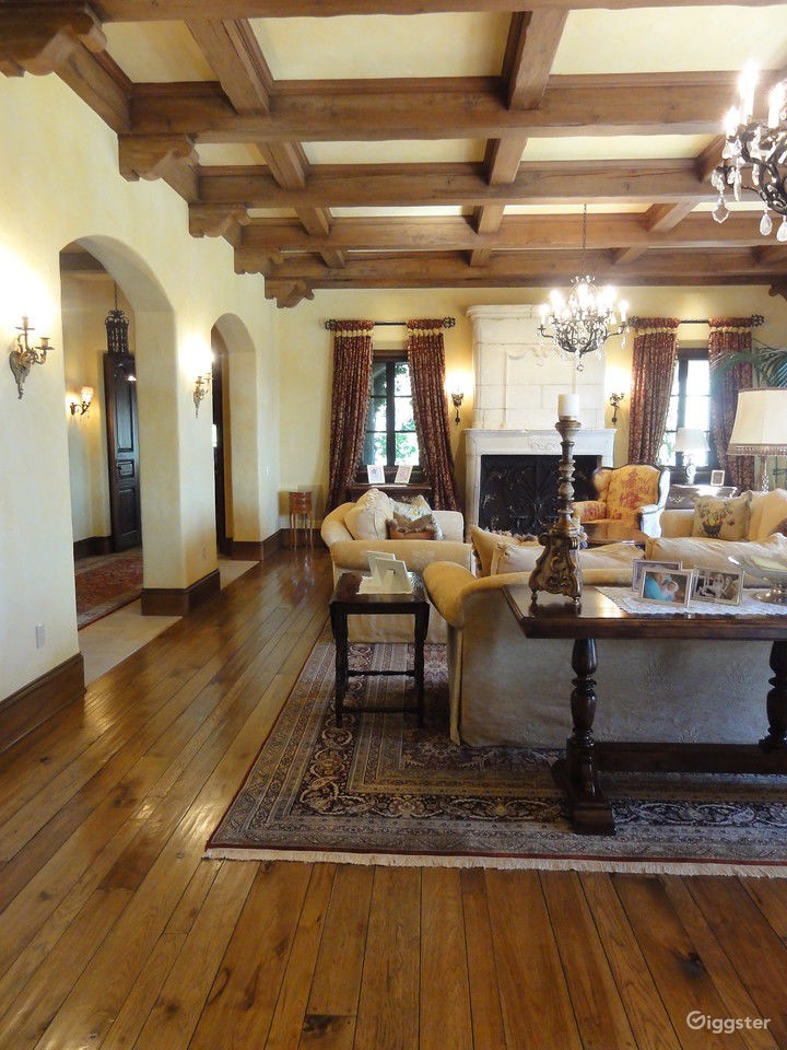 Em 2020, a mansão Montecito na Califórnia, de Harry e Meghan, foi listada para aluguel a US$ 700 por hora para sessões de fotos e videoclipes