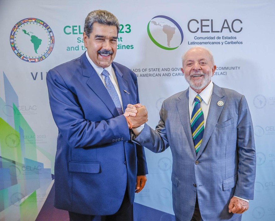 O presidente venezuelano Nicolás Maduro e o presidente Lula