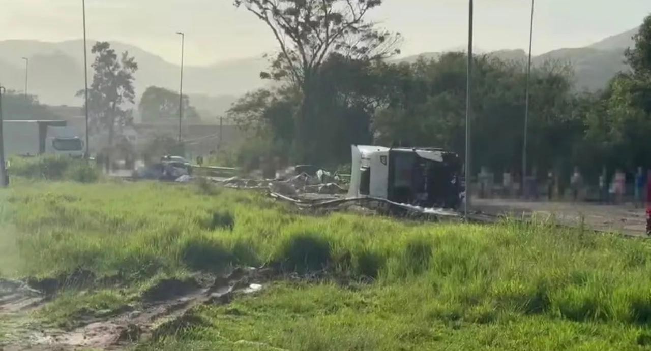 Image for acidentes na Dutra e na BR-393 deixam 6 mortos e 9 feridos