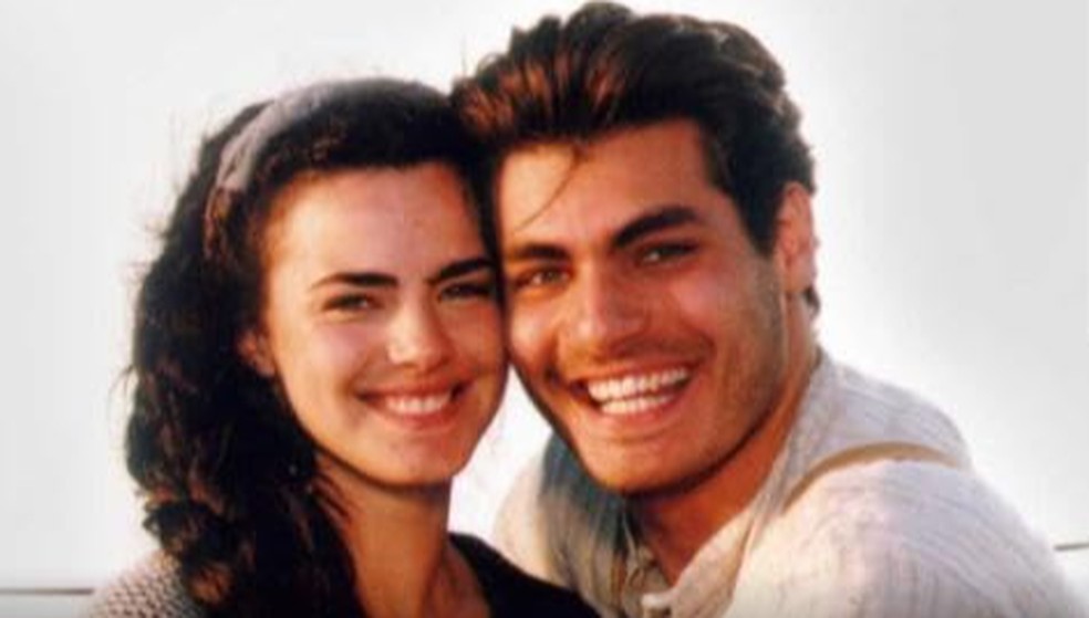 Ana Paula Arósio e Thiago Lacerda em Terra Nostra (1999) — Foto: Divulgação
