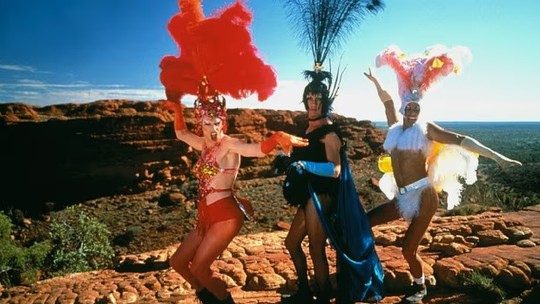 'Priscilla, a rainha do deserto': o que já sabemos sobre a sequência do filme de 1994