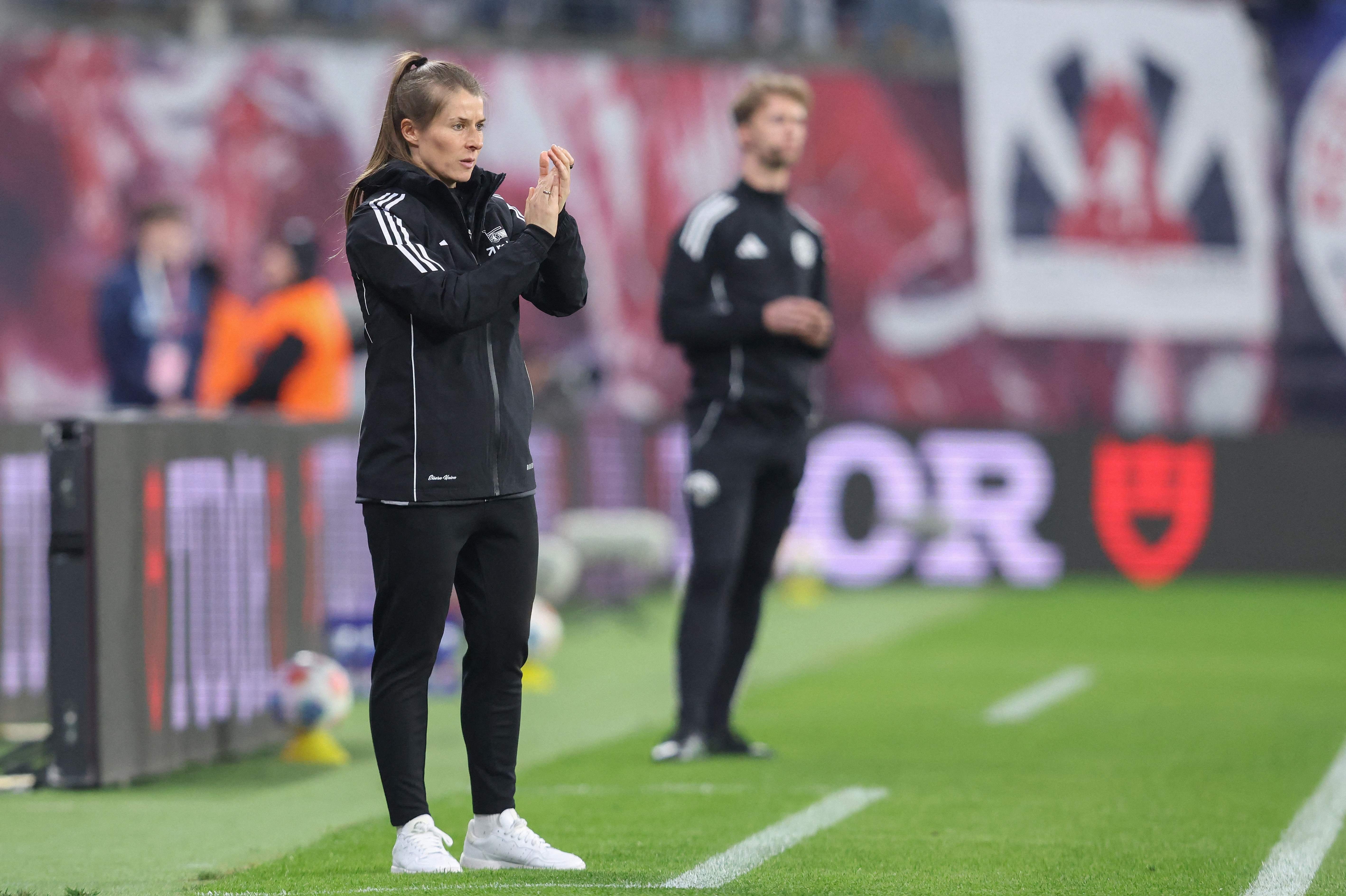 Treinadora do Union Berlin conquista primeira vitória na Bundesliga