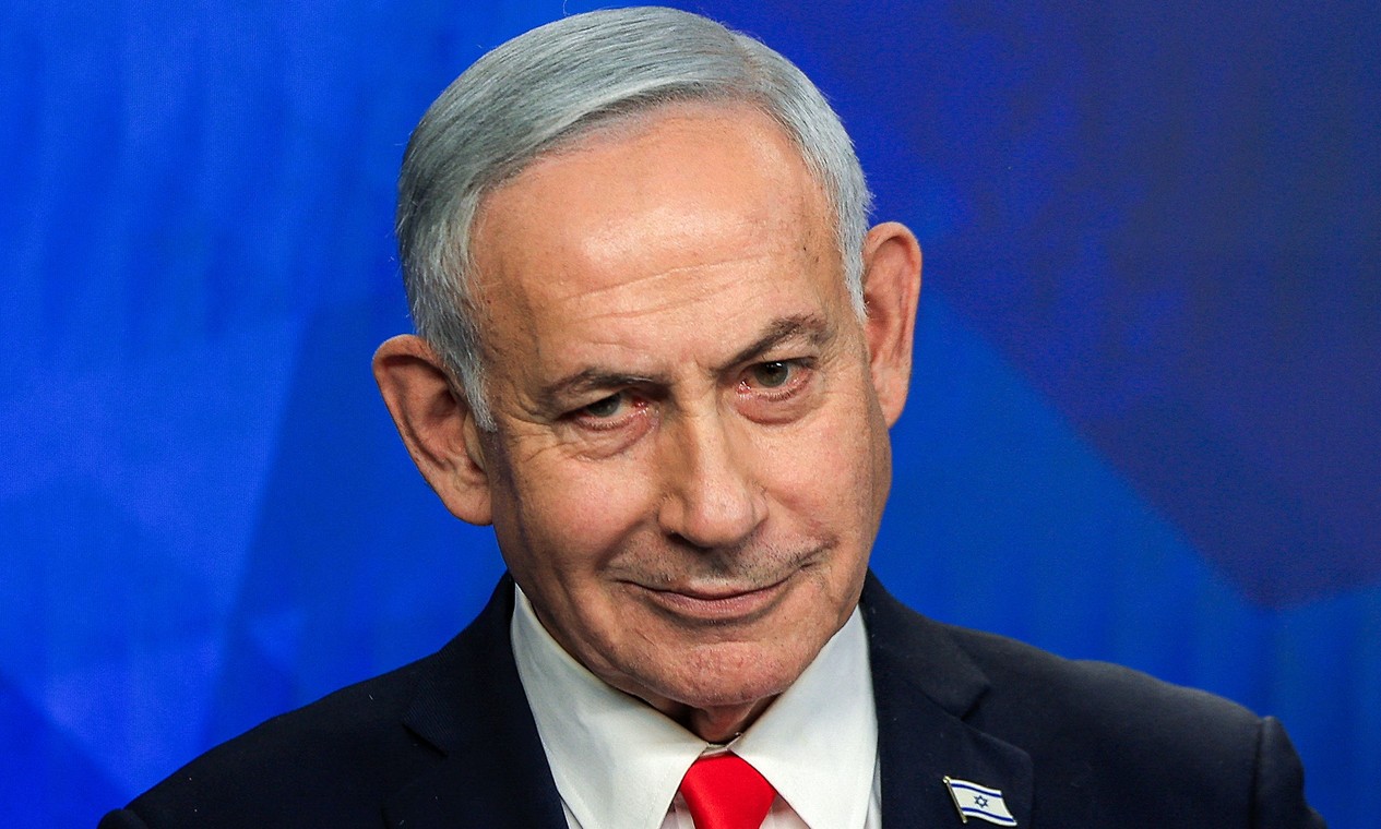 Após assinatura de memorando entre EUA e Irã, Netanyahu quer influenciar negociações para acordo final, diz TV