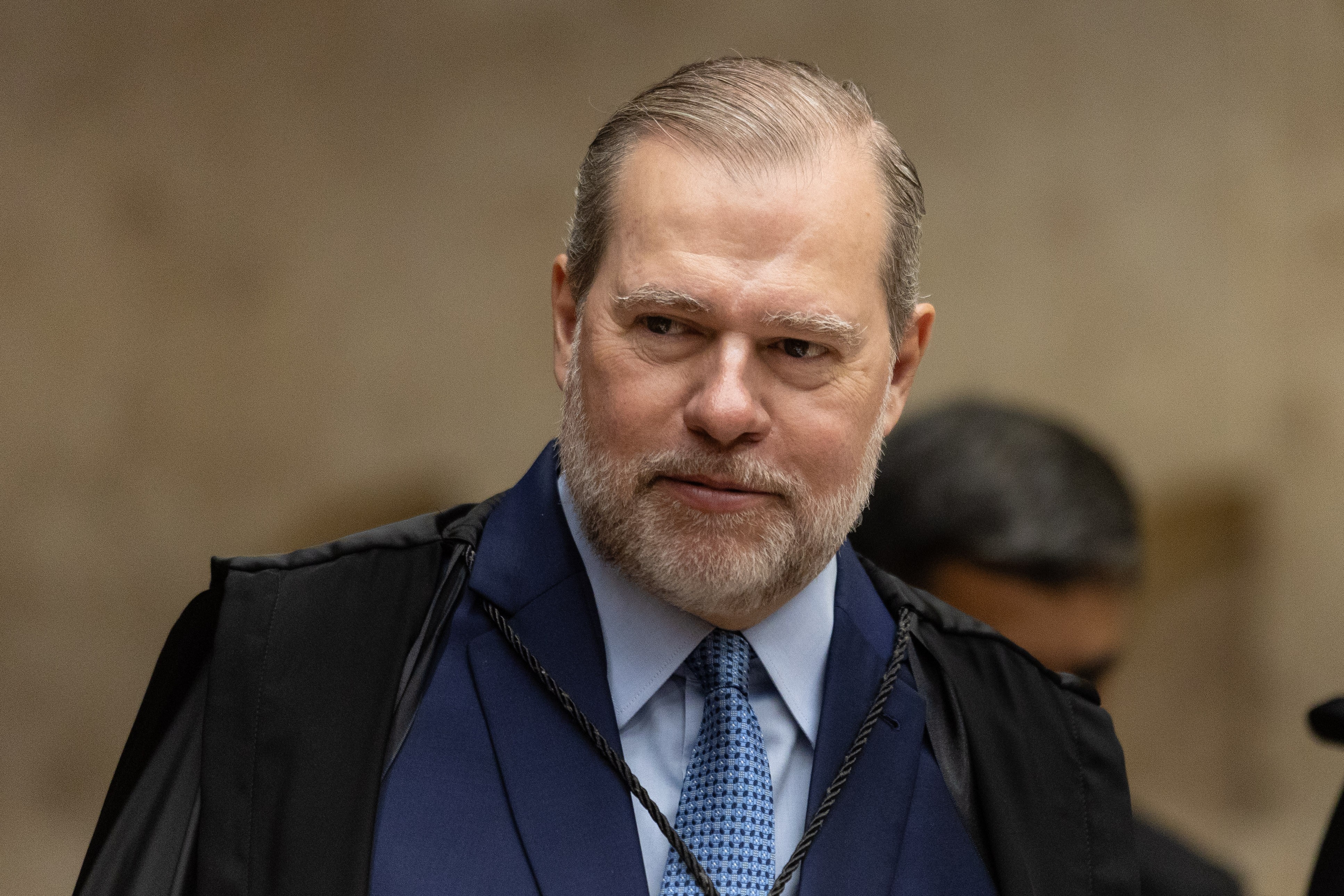 Ministros do TSE criticam Toffoli por decisão individual contra Renan Santos sem aval do plenário - QTU Questões do Universo