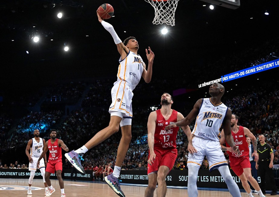 Gigante romeno segue para universidade norte-americana - NBA PORTUGAL