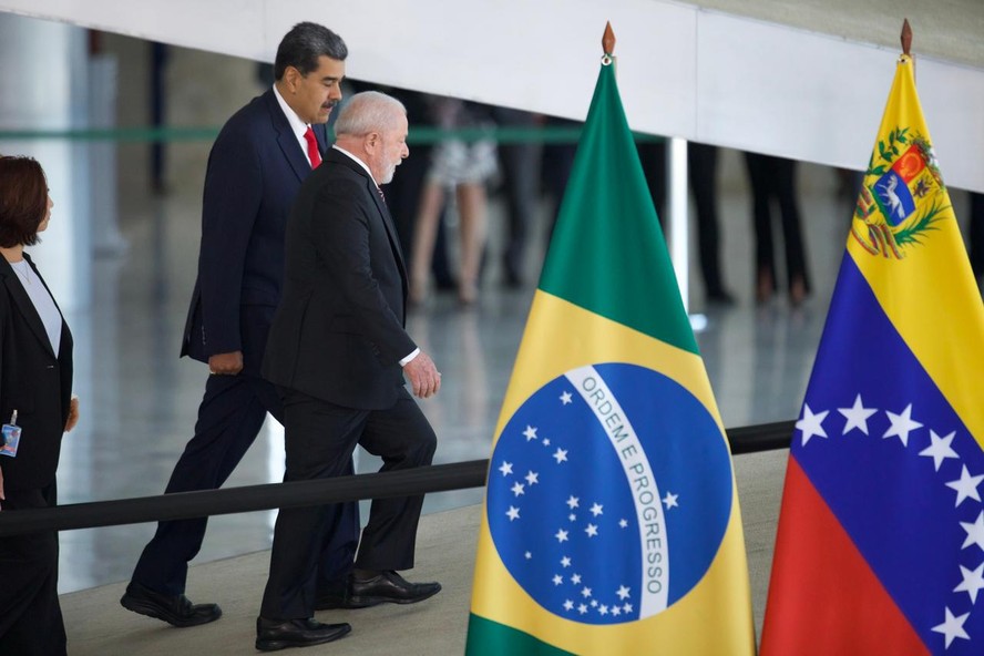 Lula e Maduro no Palácio do Planalto para uma reunião privada