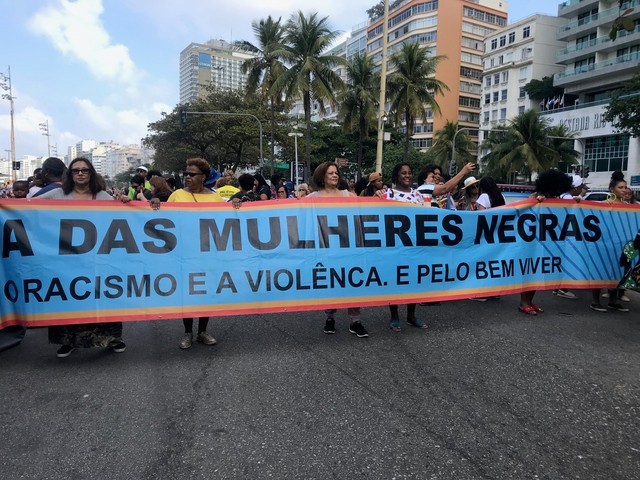 Dia da Consciência Negra: 85% das mulheres vítimas de violência vivem com agressores por falta de renda