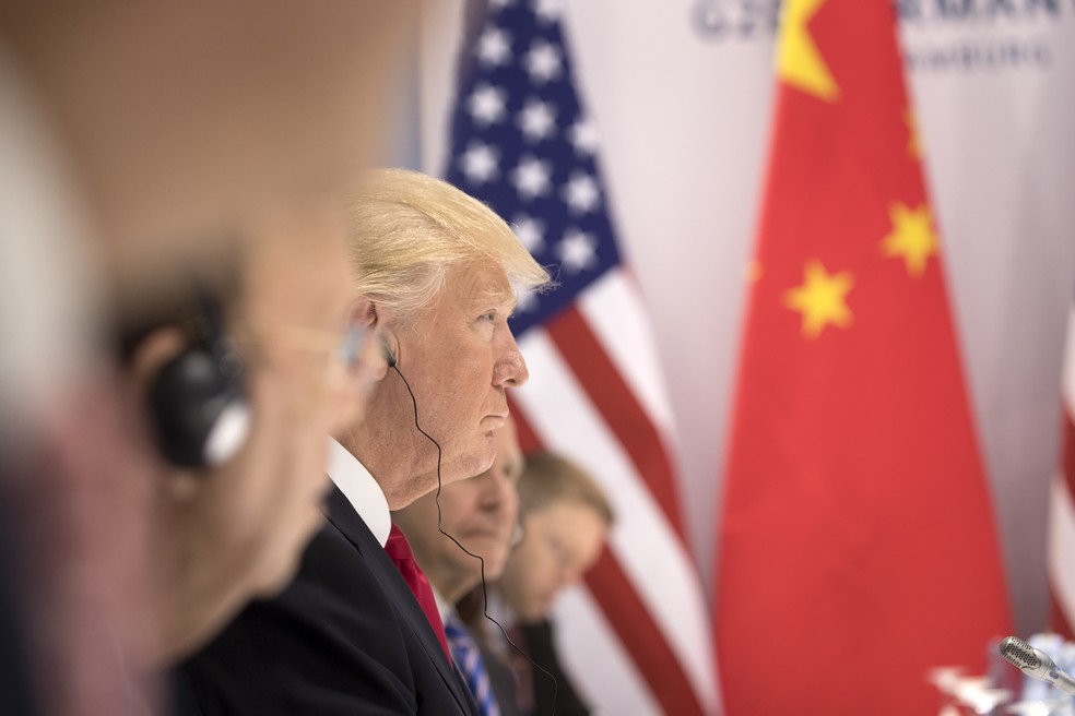 O presidente dos EUA, Donald Trump, participa de reunião comandada por seu homólogo chinês, Xi Jinping, durante a cúpula do G-20, em Hamburgo, na Alemanha, em 8 de julho de 2017 — Foto: Stephen Crowley / The New York Times