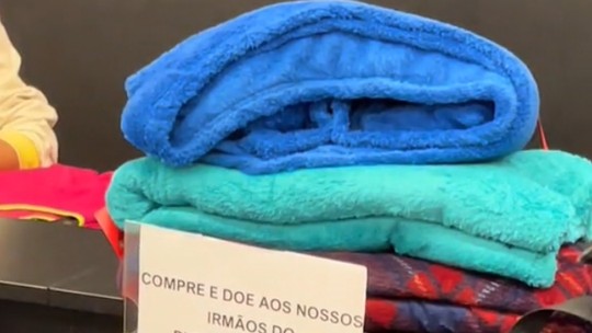Loja da Riachuelo sugere compra de mantas para doações ao RS, e vídeo viraliza; marca nega iniciativa
