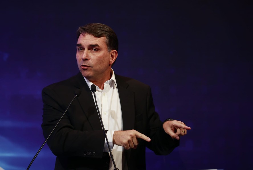 Senador Flávio Bolsonaro em audiência pública nos EUA sobre tarifas comerciais contra o Brasil