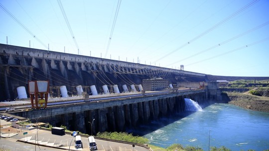 Governo não vai aceitar tarifa de Itaipu a US$ 22/kW, mas busca ‘contrapartidas’, diz ministro
