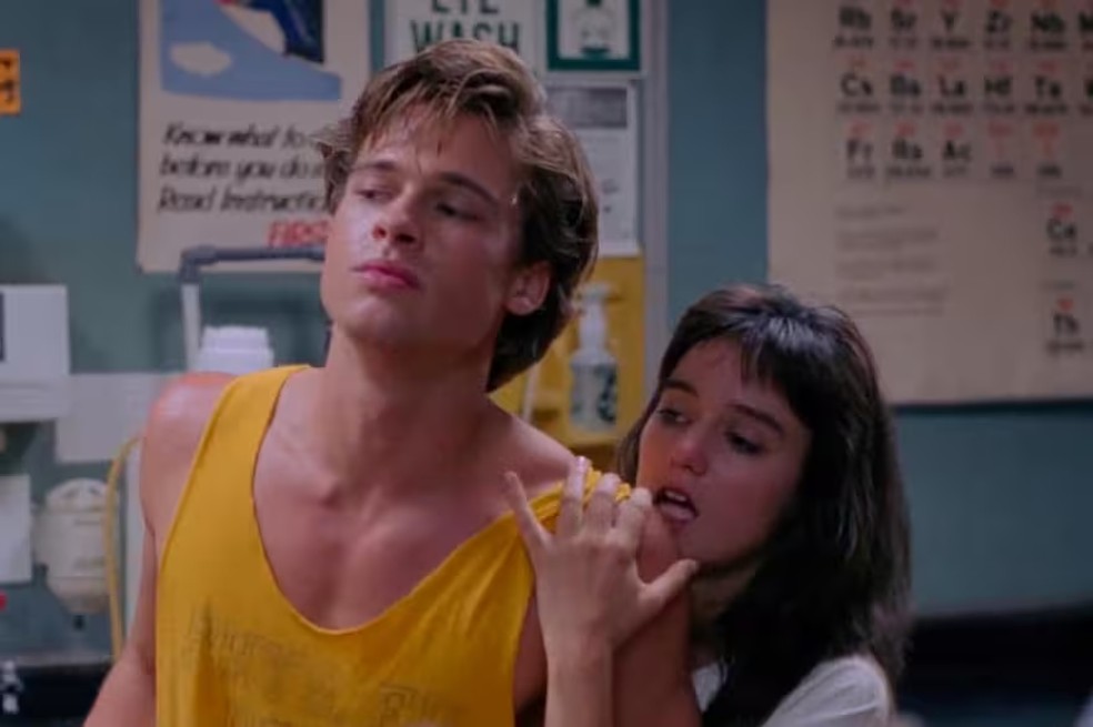 Jill Schoelen and Brad Pitt — Photo: Reproduction