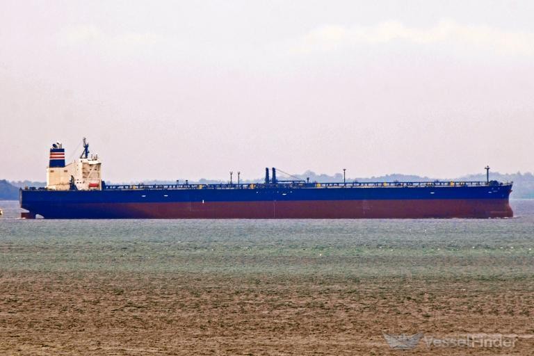 Iran Seizes Oil Tanker in Gulf of Oman - News Directory 3