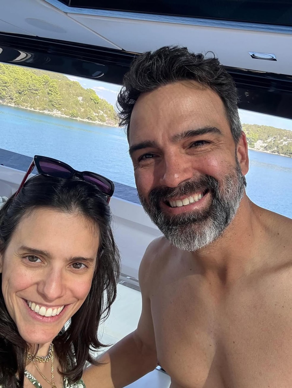 casaltambém Aproveitoupara fazer um passeio de barco - foto: reprodução/instagram