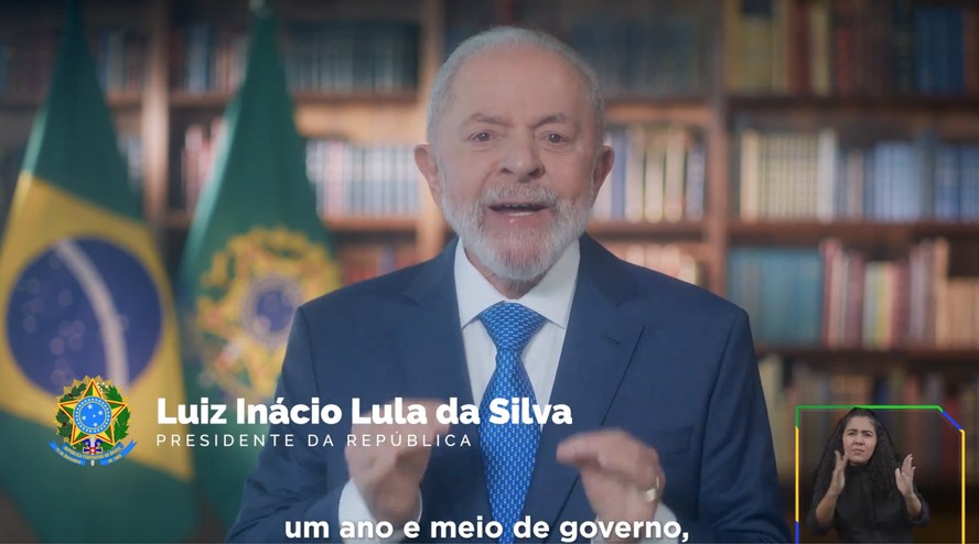 Cobrado pela militância, Lula fez oito pronunciamentos na TV, enquanto ...