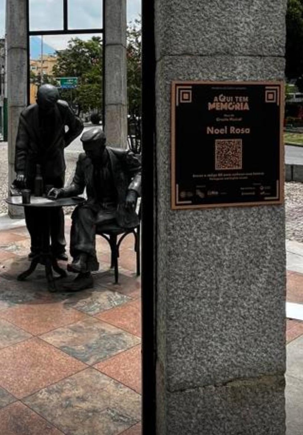 Estátua em homenagem a Noel Rosa — Foto: Sarah Souza/Divulgação