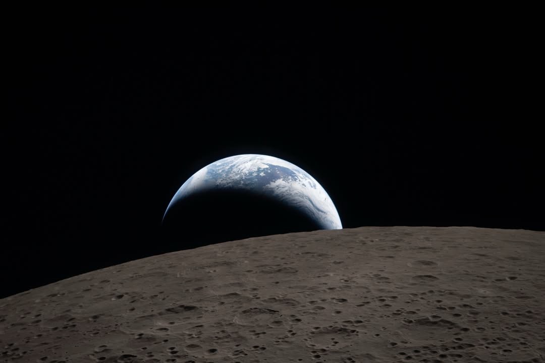 Artemis II: astronautas registram 'pôr da Terra' em imagem inédita ao redor da Lua — Foto: Nasa