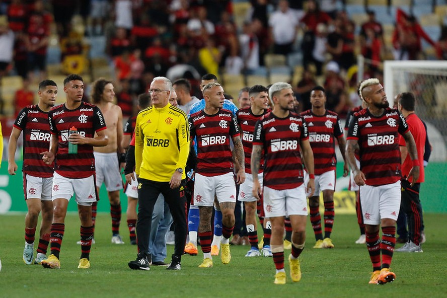 Flamengo e Vasco pelo Carioca é adiado para quinta-feira (15)
