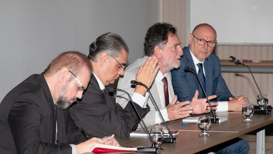 Deputados discutem soberania nacional na Abin 