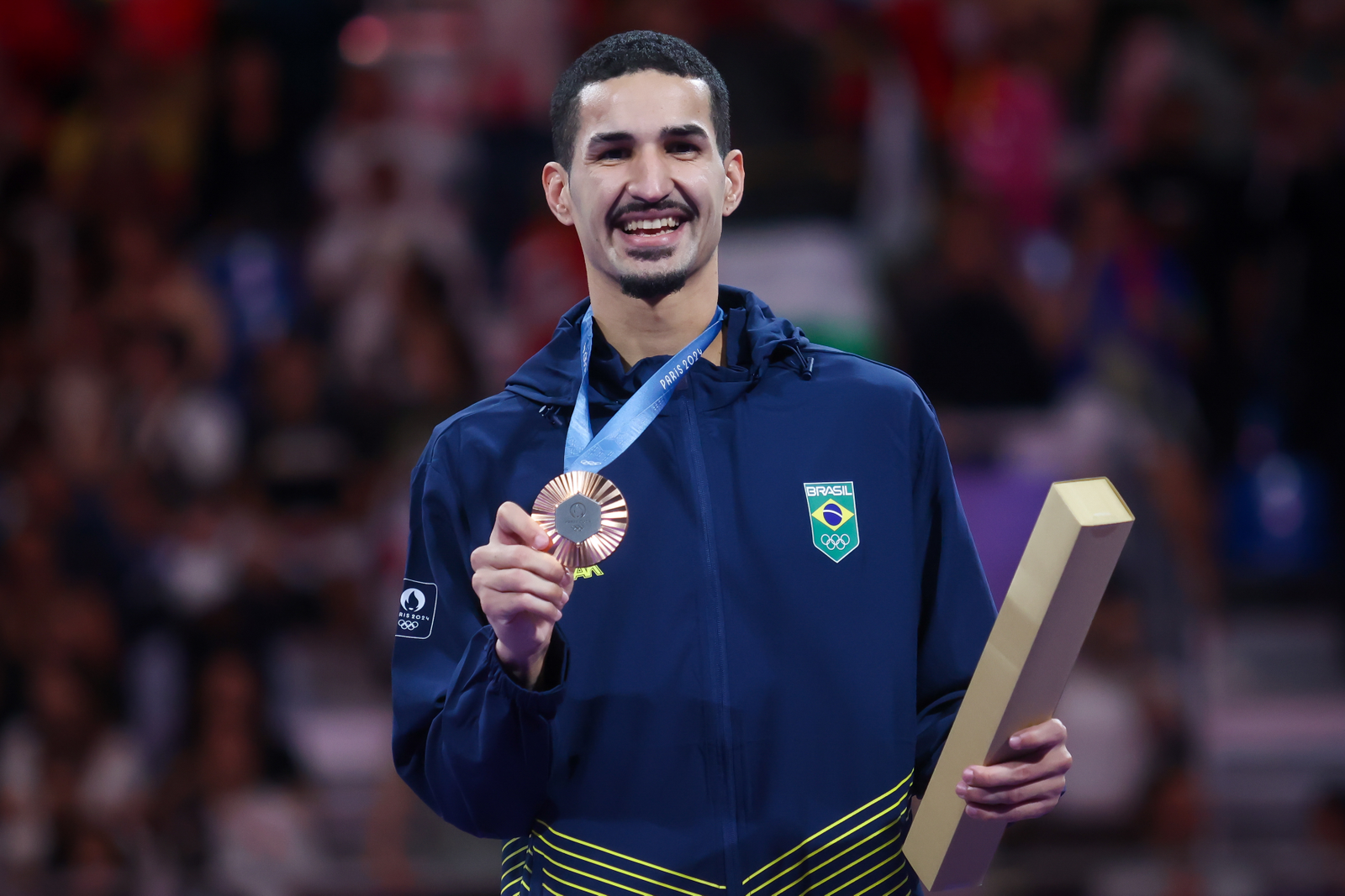 Edival Pontes, o Netinho, garantiu a medalha de bronze no Taekwondo em duelo contra o espanhol Javier Pérez — Foto: Wander Roberto / COB