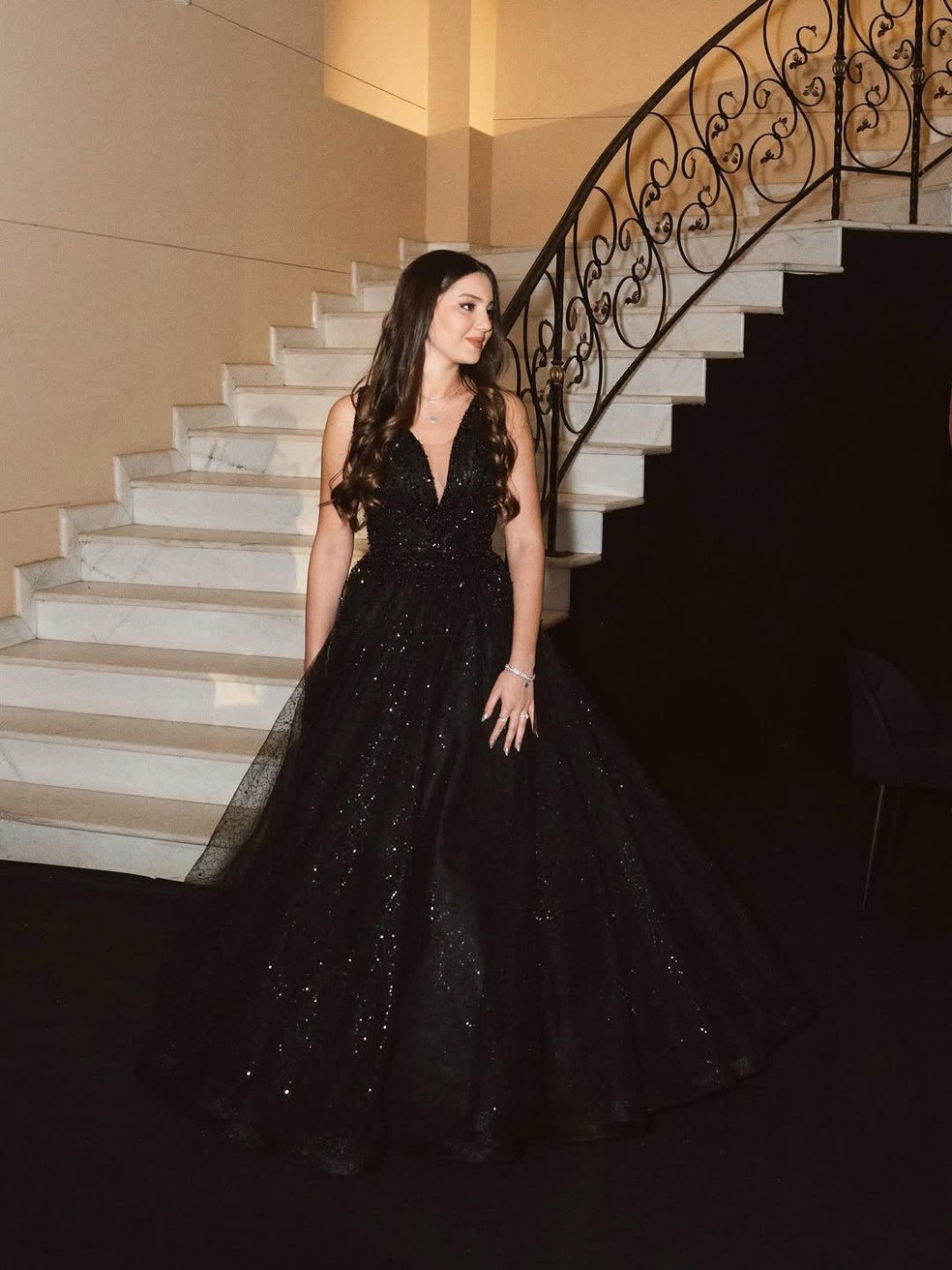 Festa de 15 anos de Olivia, filha de Flávia Alessandra, tem vestidos feitos sob medida — Foto: Reprodução Instagram
