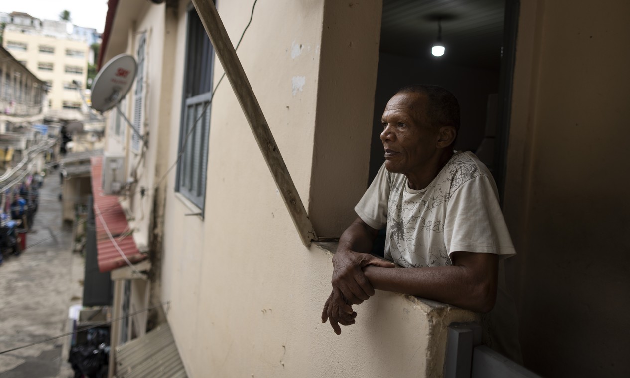 Estado do Rio tem déficit de meio milhão de moradias: 'Seria mil vezes melhor morar numa casinha só minha'