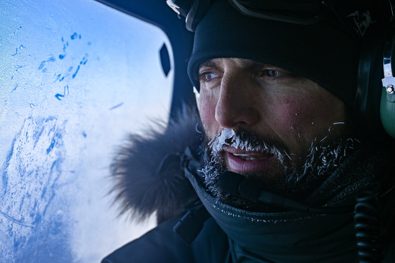 Temperatures at Camp Baleia, built entirely on a giant ice cube, can drop as low as 40 degrees below zero — Photo: NYT/Kenny Holston