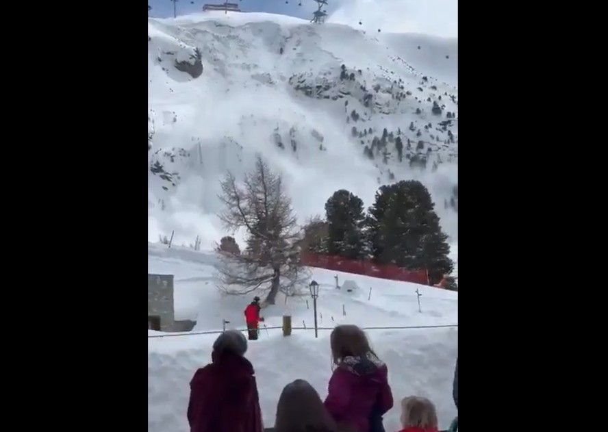 Avalanche atinge várias pessoas em estação de esqui e alpinismo na ...
