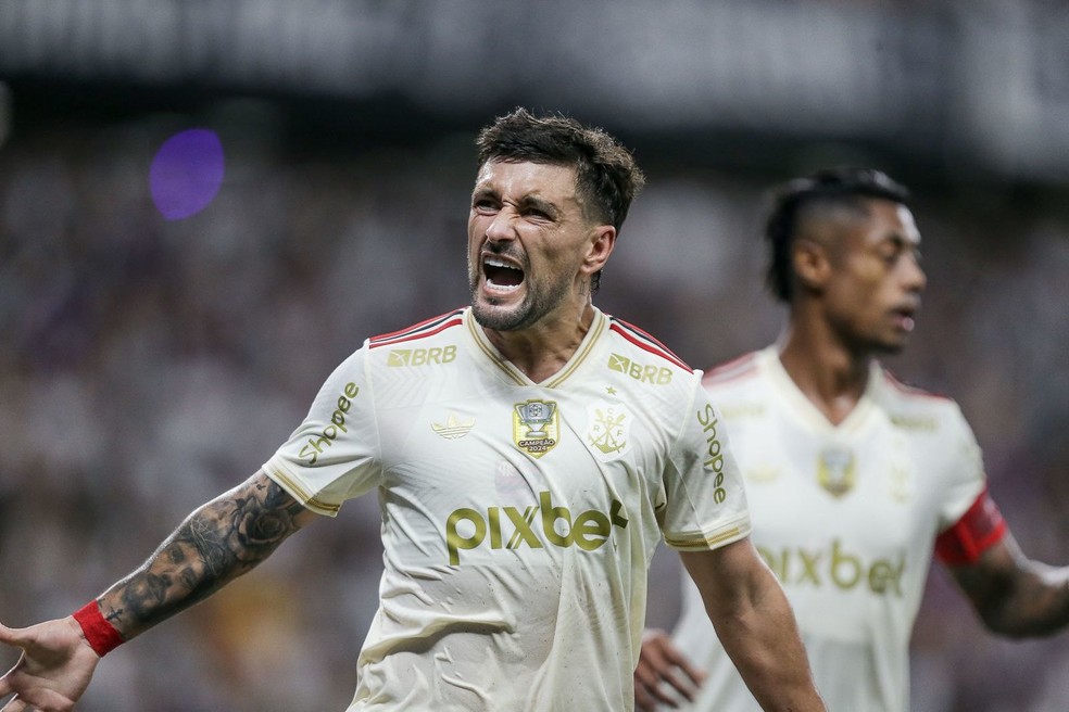 Arrascaeta faz gol em Ceará x Flamengo — Foto: GILVAN DE SOUZA/Flamengo