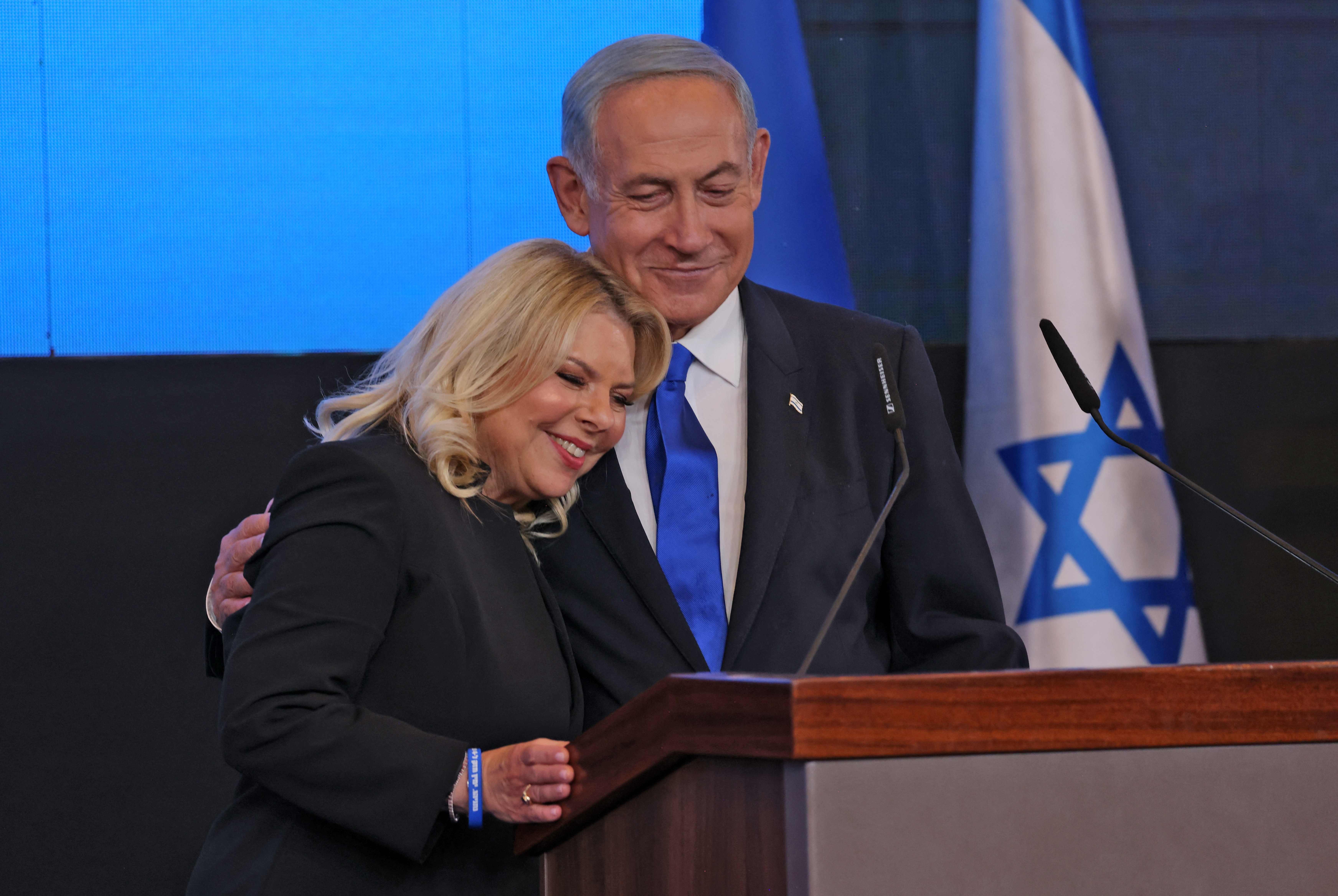 Opositor israelense denuncia esposa de Netanyahu por difundir teoria da conspiração sobre ataque de 7 de outubro