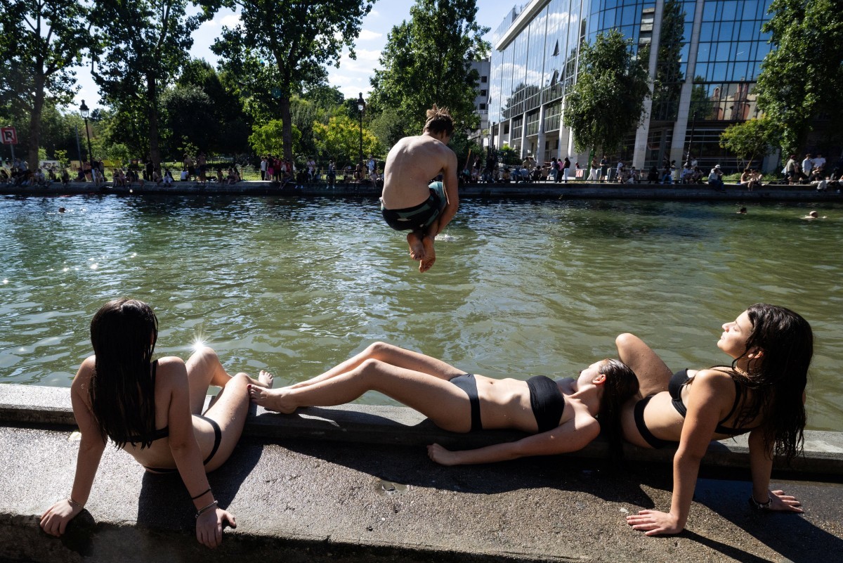 França autoriza banho nos canais de Paris para enfrentar calor de até 40ºC