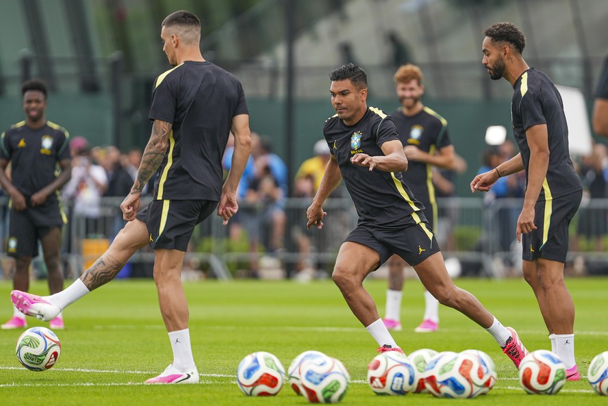 Seleção treina antes do jogo contra o Haiti