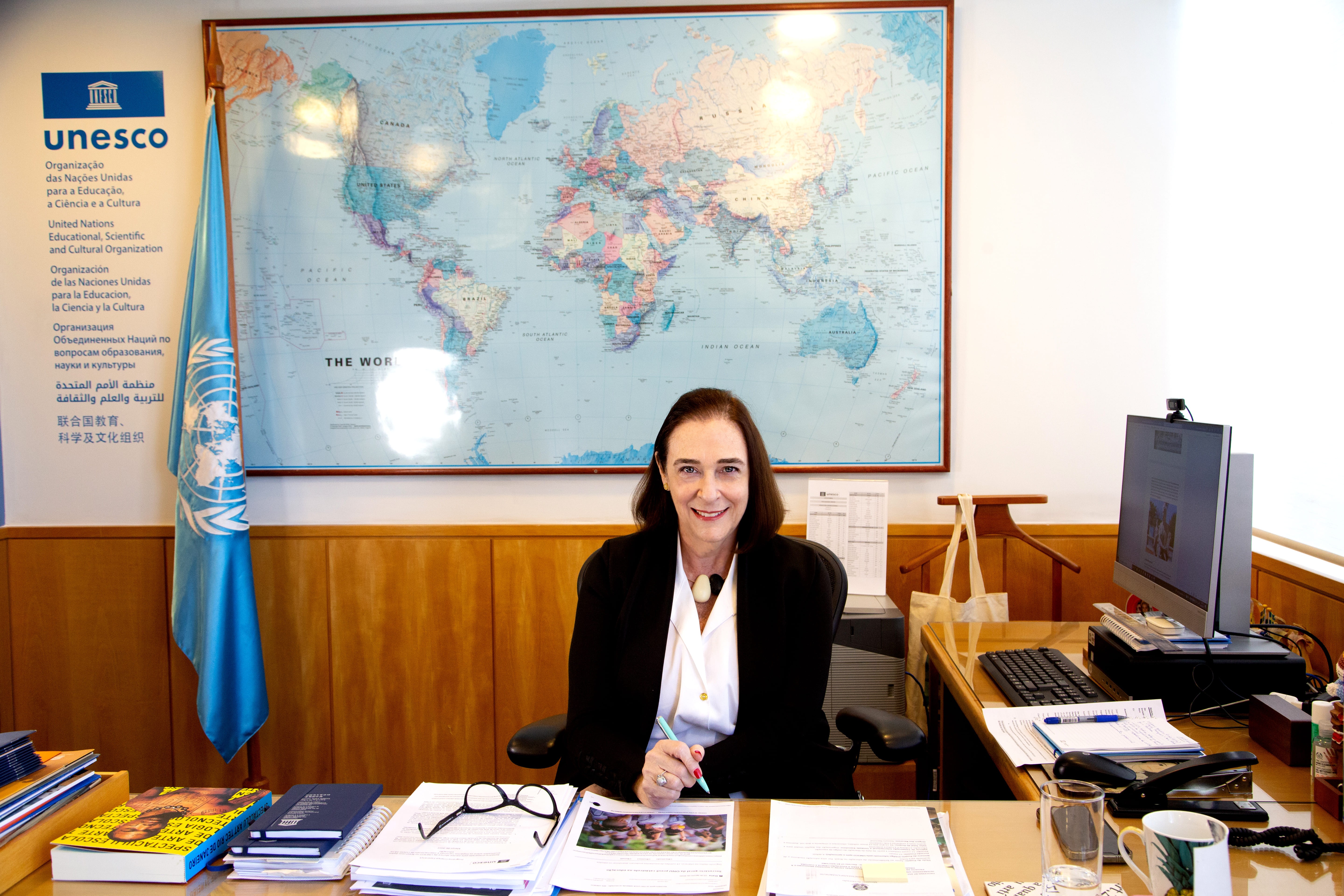 Entrevista: representante da Unesco no Brasil vê 'tendência global' pela proibição do uso do celular nas escolas