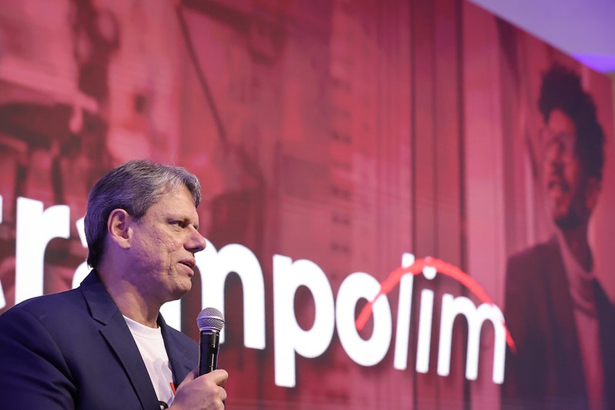 Tarcisio no lançamento do programa Trampolim