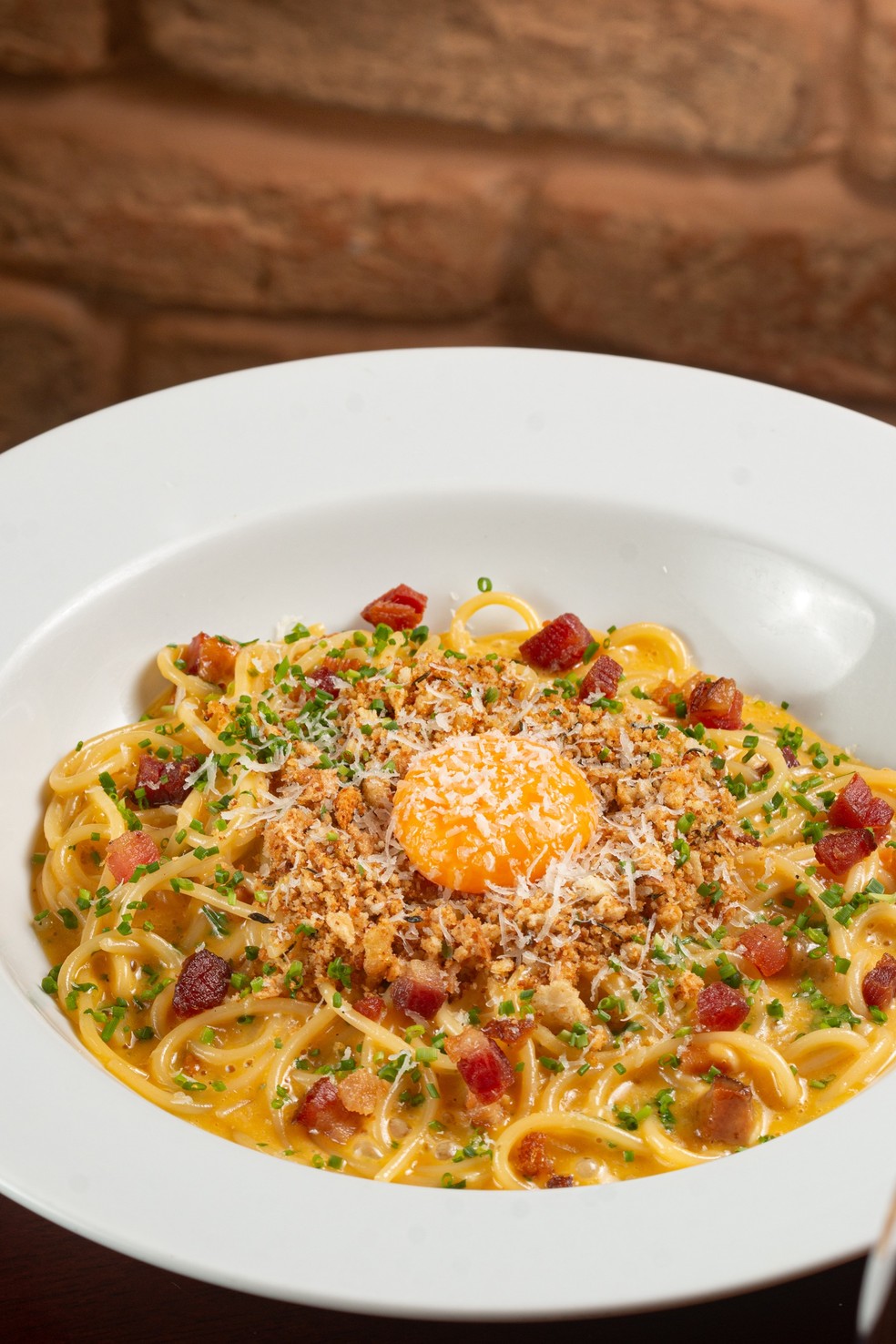 Heaven Cucina: quem pedir o espaguete carbonara ganha uma sobremesa — Foto: Divulgação