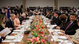 Michelle em jantar oferecido aos líderes dos Brics — Foto: Flickr Palácio do Planalto/ Divulgação